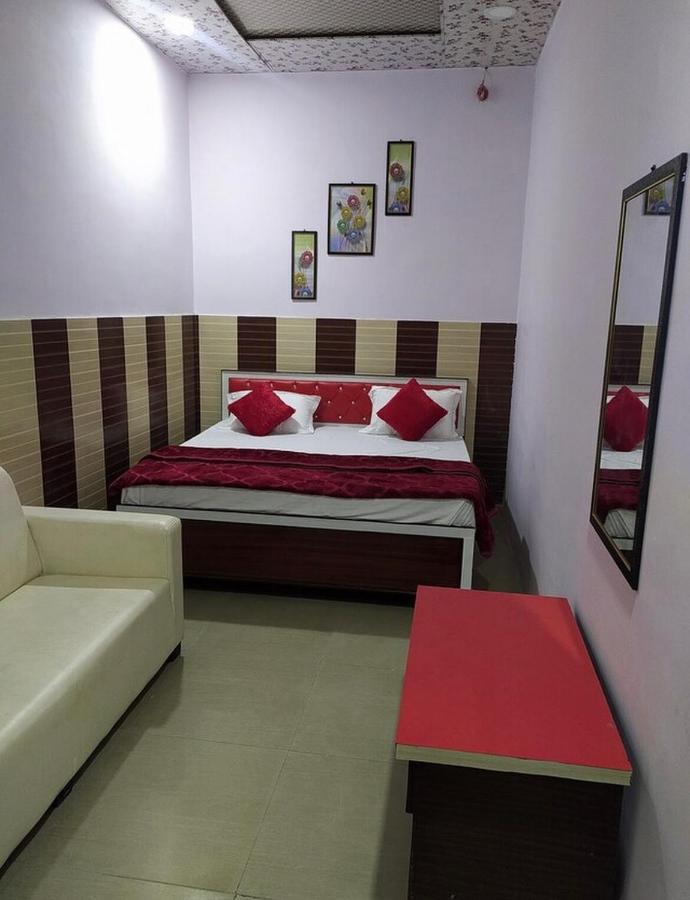 Oyo 82476 Royal Garden Ghaziabad Exterior photo